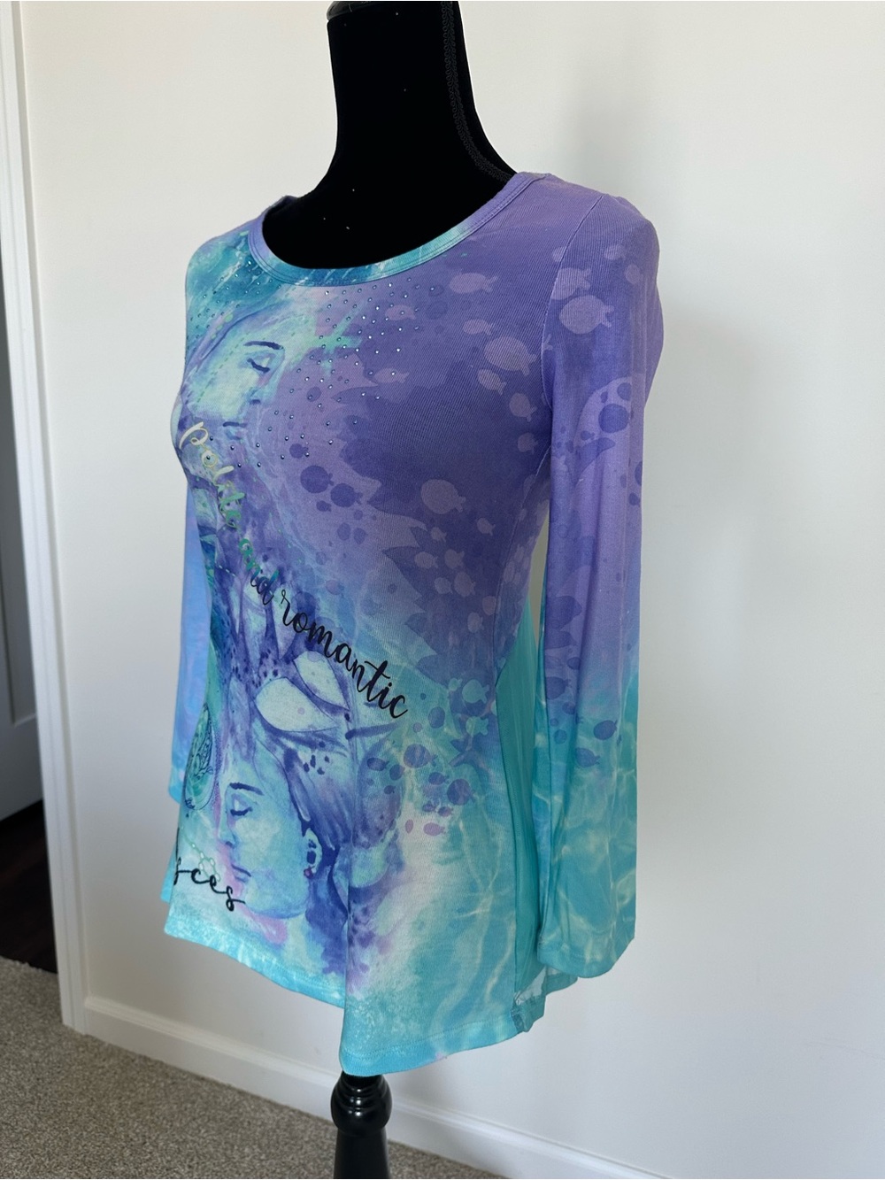 Women’s One World Pisces Zodiac 3/4 Sleeve Shirt - Picture 4 of 6